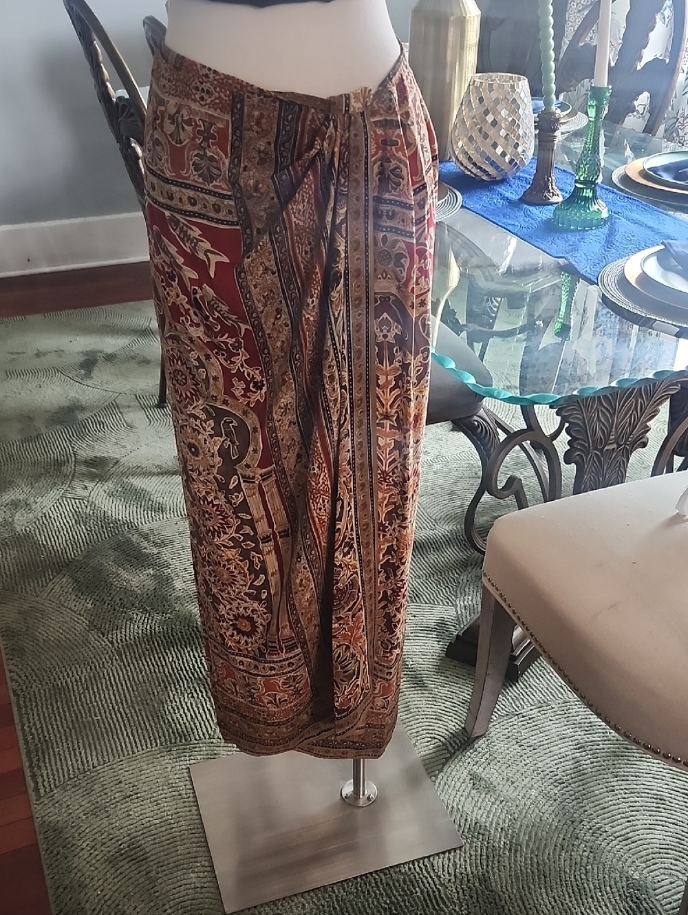Emanuel Ungaro Silk Wrap Bohemian Printed Maxi Skirt in Burgundy/Brown Sz.6/40EU